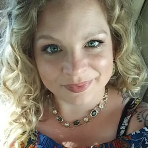 Meet your Posher, Carrie